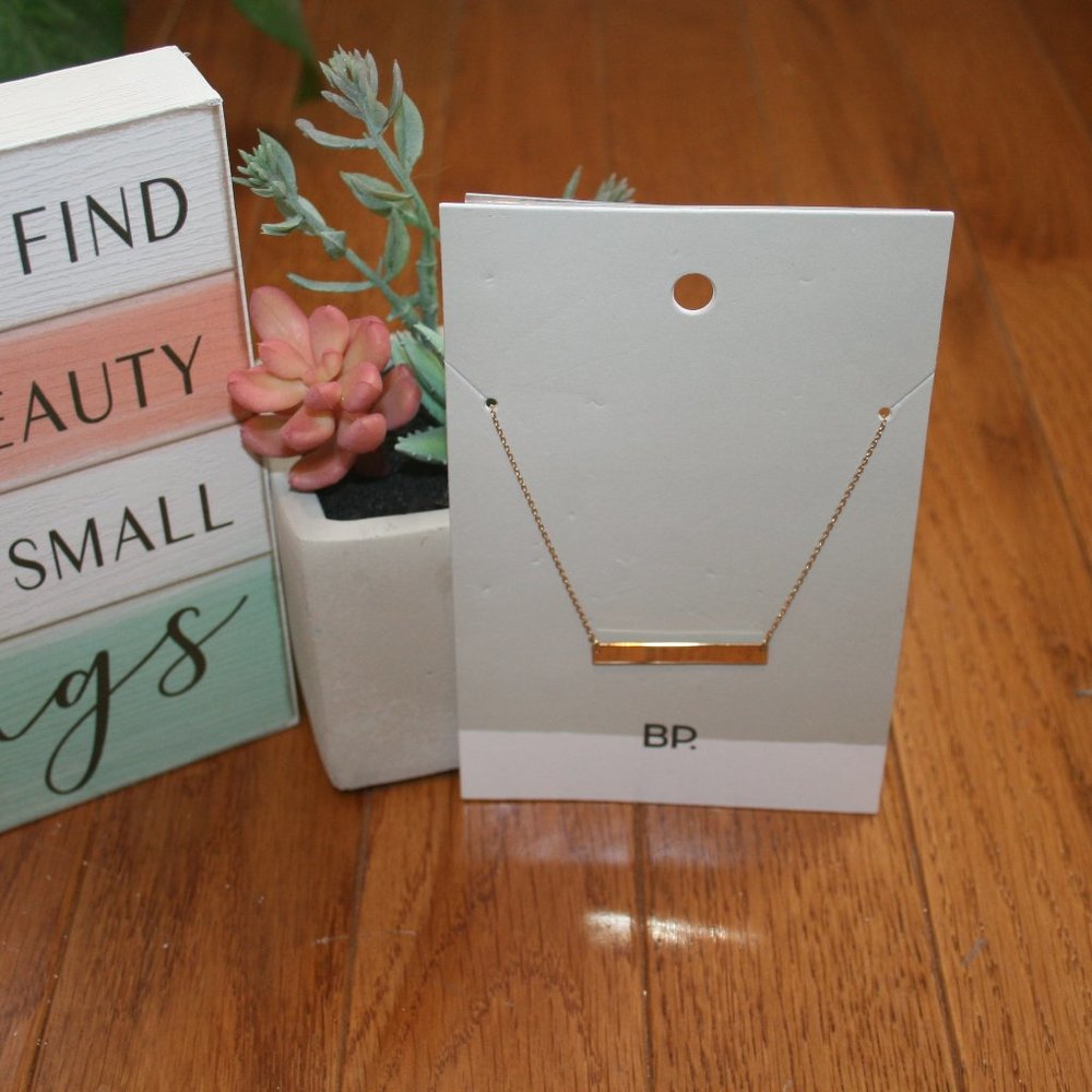 NWT BAR GOLDTONE NECKLACE